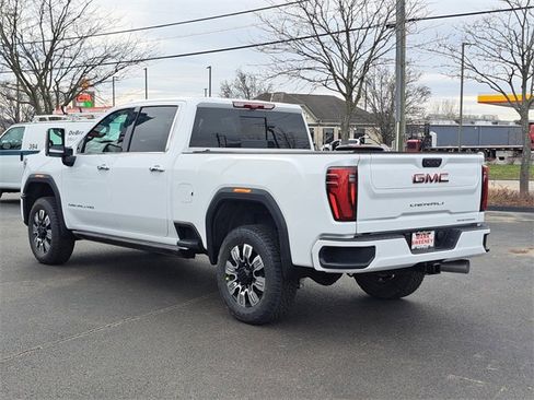 New 2026 GMC Sierra 2500 Denali w/ Denali Reserve Package image 30