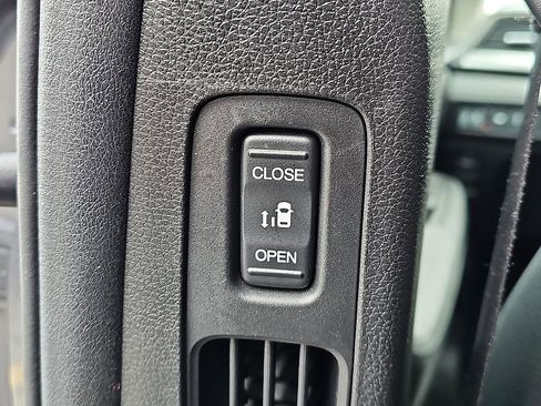 Used 2025 Honda Odyssey EX-L image 14