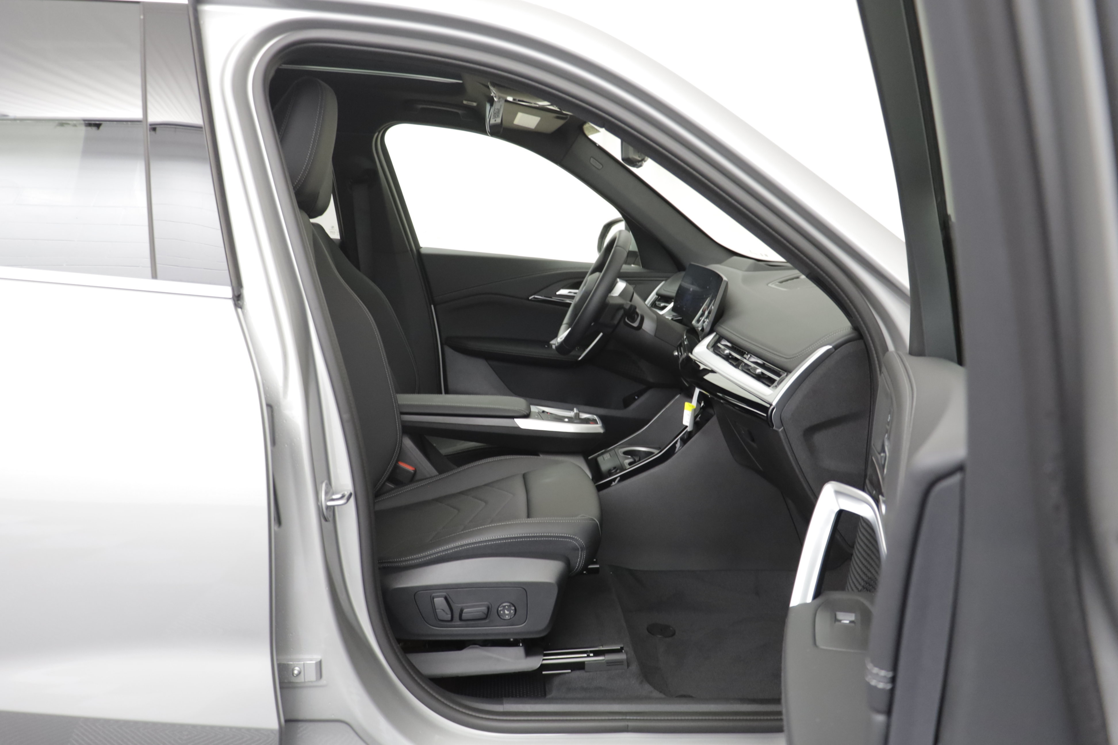 New 2027 BMW X1 xDrive28i AWD/4WD image 19
