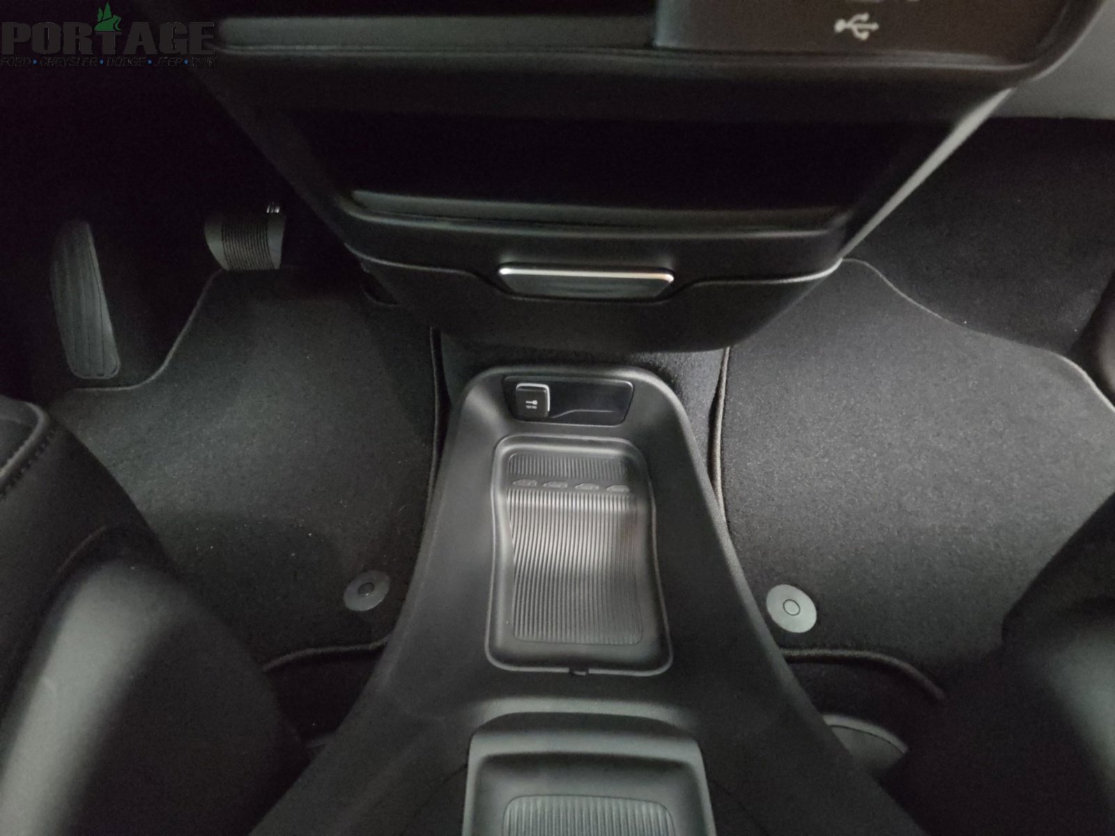 New 2027 Chrysler Pacifica Select AWD/4WD image 52
