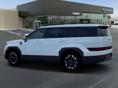 Used 2026 Hyundai Santa Fe SEL image 4