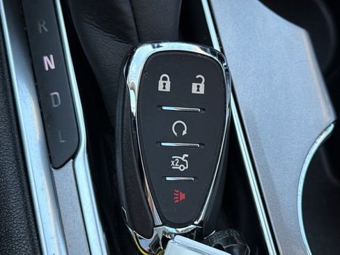 Used 2024 Chevrolet Malibu LT image 36