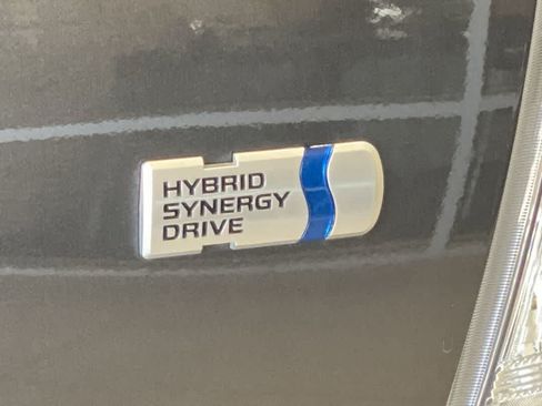 Used 2014 Toyota Prius V Five FWD image 12