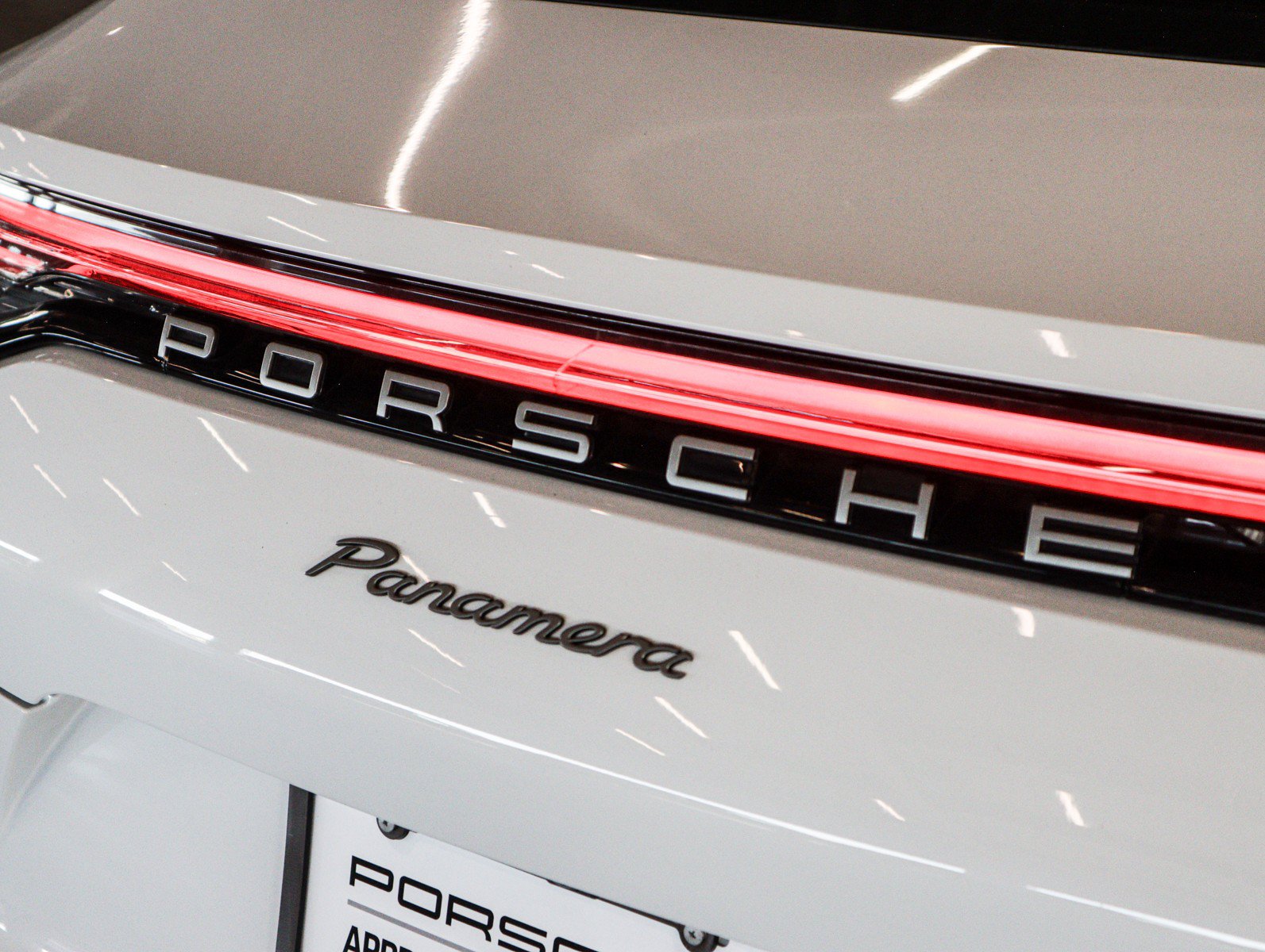 Certified 2023 Porsche Panamera Platinum Edition RWD image 27