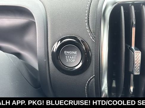 New 2026 Ford Expedition Max Platinum w/ Stealth Appearance Package image 15