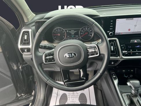 Used 2021 Kia Sorento EX w/ EX AWD X-Line Package image 12