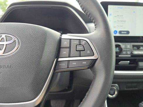 Used 2026 Toyota Grand Highlander FWD image 30
