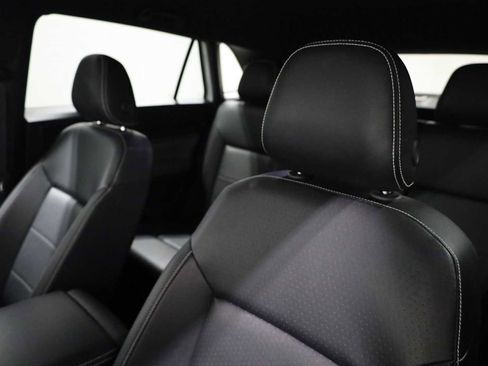 Used 2023 Volkswagen Atlas Cross Sport SE image 18