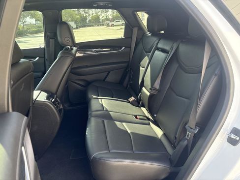Used 2020 Cadillac XT5 Premium Luxury AWD/4WD image 13