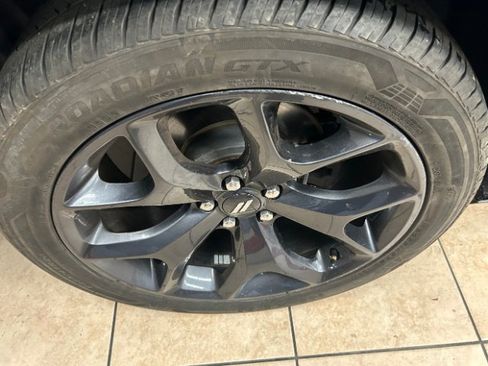 Used 2020 Dodge Challenger SXT w/ Blacktop Package image 18