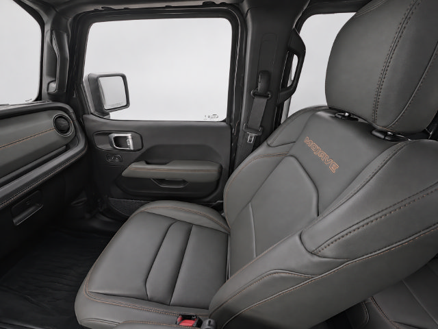 Used 2024 Jeep Gladiator Mojave w/ Convenience Group AWD/4WD image 15