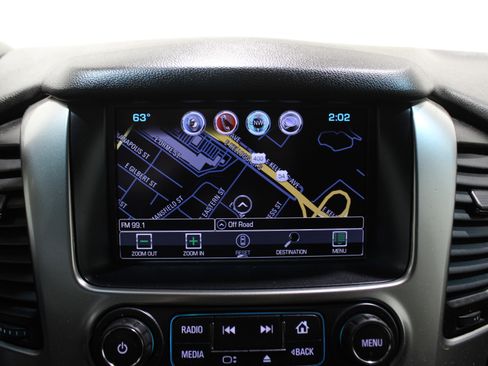 Used 2018 Chevrolet Suburban Premier image 17