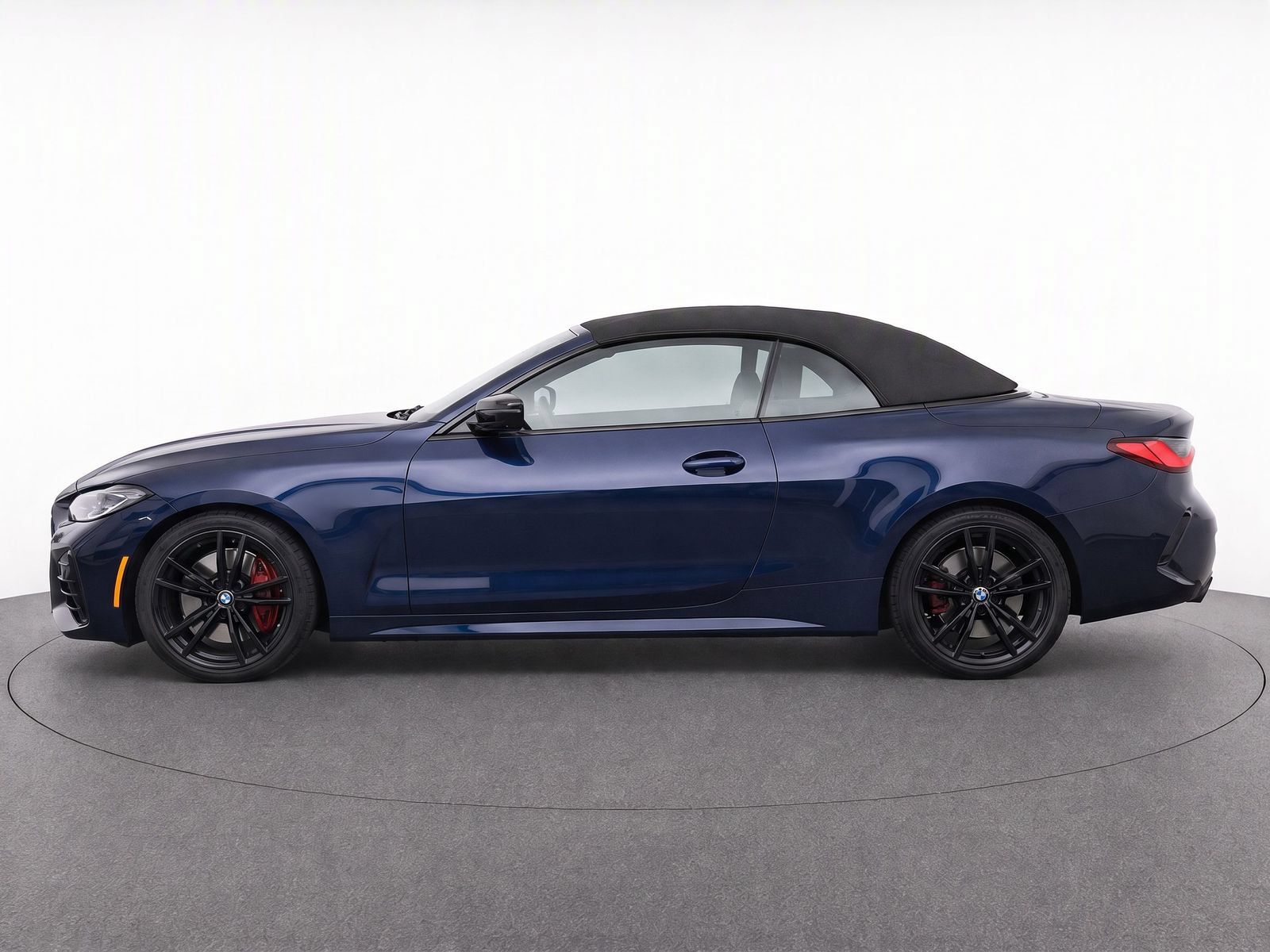 Used 2024 BMW M440i Convertible w/ Premium Package RWD image 3