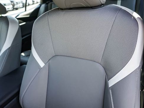 Used 2025 Toyota Camry SE FWD image 25