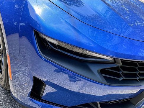 Used 2023 Chevrolet Camaro LT RWD image 28