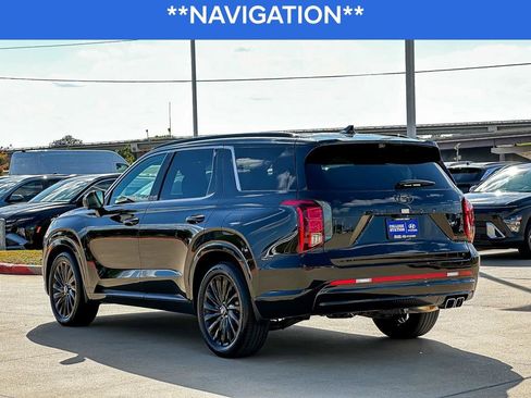 Used 2025 Hyundai Palisade Calligraphy image 8