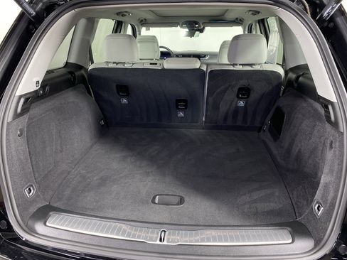 Used 2022 Jeep Grand Cherokee Overland w/ Luxury Tech Group IV image 35