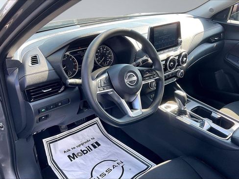 Certified 2025 Nissan Sentra SV FWD image 15