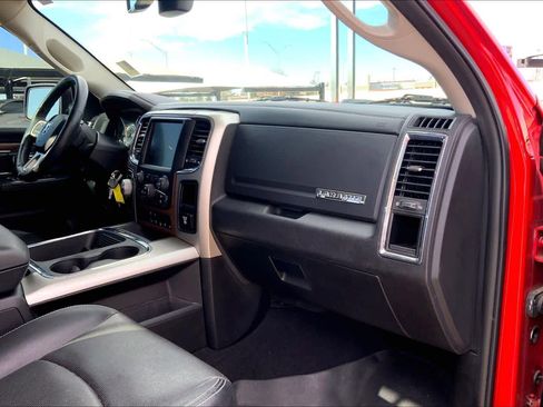 Used 2017 RAM 1500 Laramie image 17