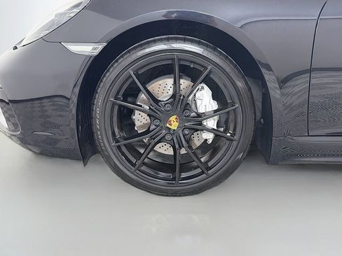 Used 2022 Porsche 718 Cayman w/ Premium Package RWD image 27