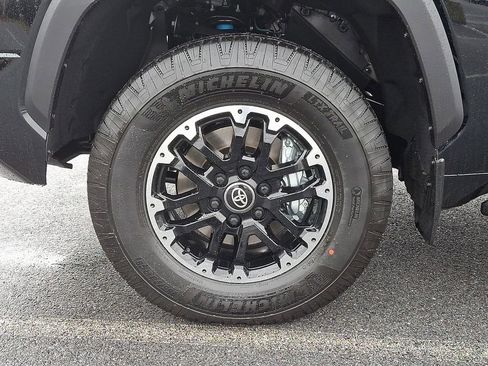 New 2026 Toyota Tundra SR5 AWD/4WD image 19