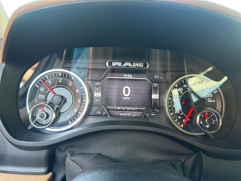 Used 2020 RAM 1500 Big Horn AWD/4WD image 7