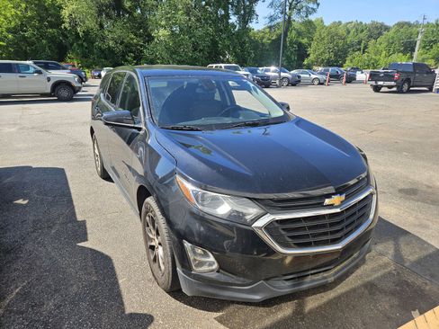 Used 2020 Chevrolet Equinox LT AWD/4WD image 2