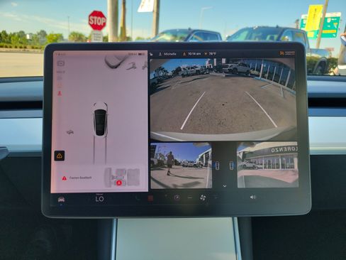 Used 2020 Tesla Model 3 Standard Range image 11