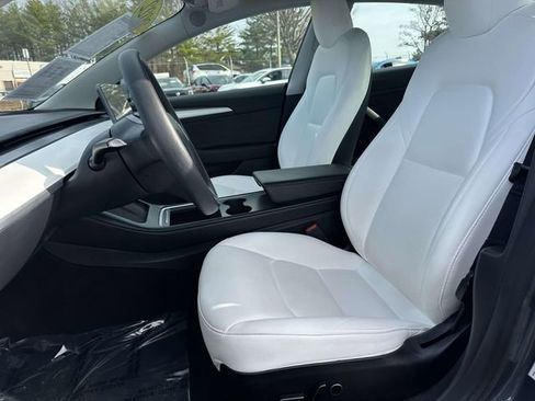 Used 2022 Tesla Model 3 Standard Range image 15