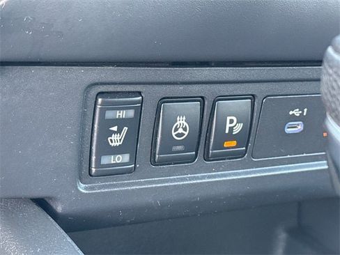 Used 2023 Nissan Frontier SV w/ SV Convenience Package image 28