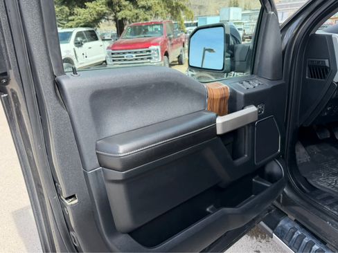 Used 2019 Ford F150 Lariat w/ Equipment Group 502A Luxury image 28