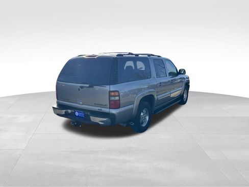 Used 2002 Chevrolet Suburban LT image 6