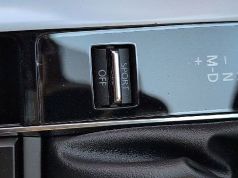 Used 2025 MAZDA CX-30 AWD 2.5 S w/ Premium Package image 34