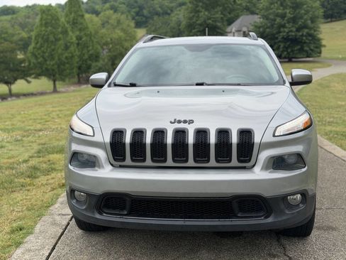 Used 2015 Jeep Cherokee Latitude FWD image 19