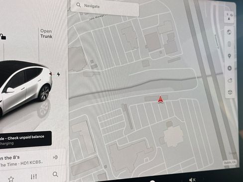 Used 2023 Tesla Model Y Long Range image 23