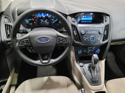 Used 2018 Ford Focus SE image 22