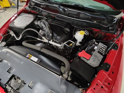 Used 2018 RAM 1500 Express image 4