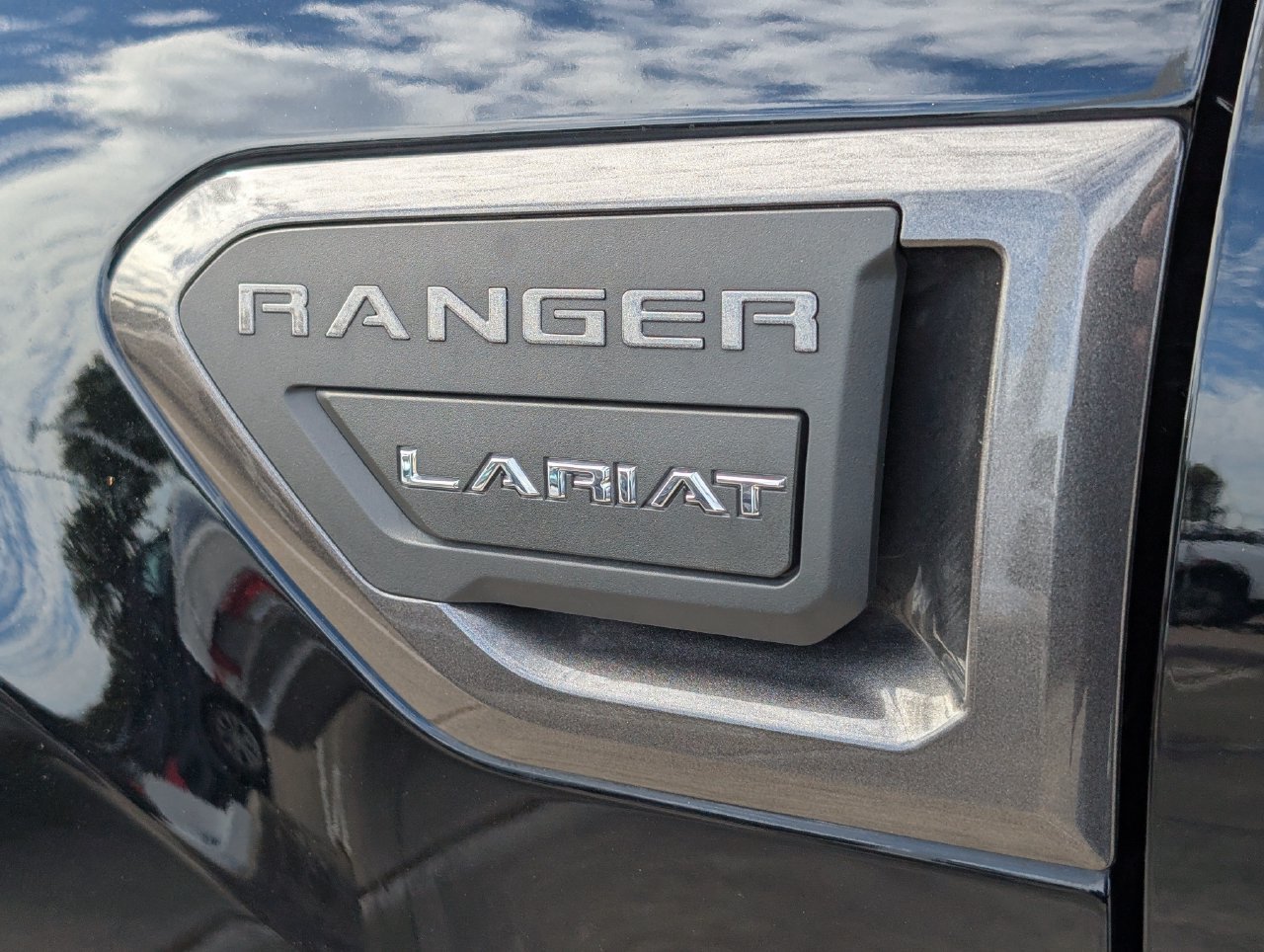 Used 2022 Ford Ranger Lariat w/ Tremor Off-Road Package AWD/4WD image 7
