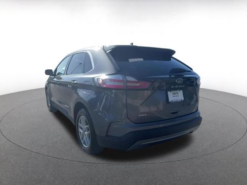 Used 2024 Ford Edge SEL image 11