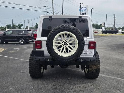 Used 2021 Jeep Wrangler Unlimited Sahara AWD/4WD image 7