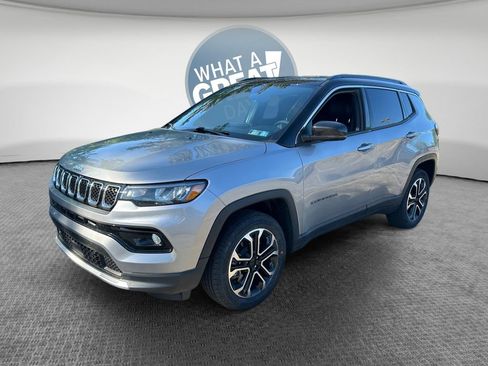 Used 2023 Jeep Compass Limited AWD/4WD image 8