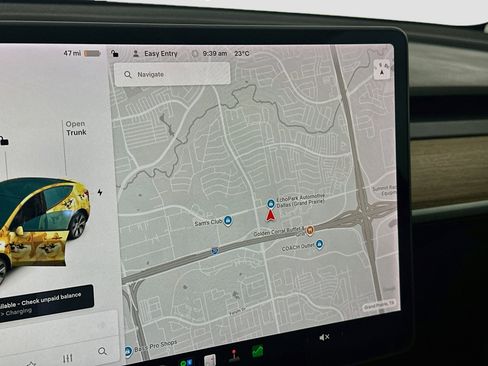 Used 2021 Tesla Model Y Long Range AWD/4WD image 21