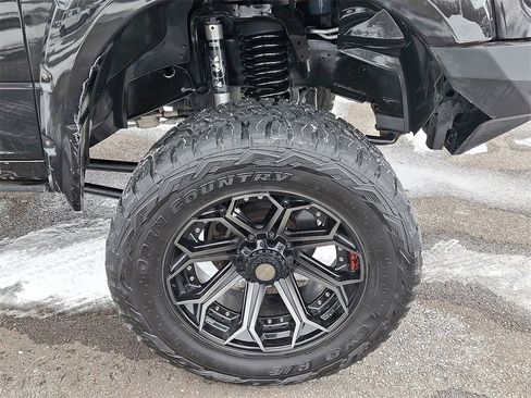 Used 2022 RAM 2500 Big Horn w/ Level C Equiment Group image 8