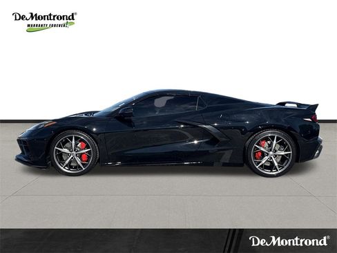 Used 2023 Chevrolet Corvette Stingray w/ Z51 Performance Package image 5