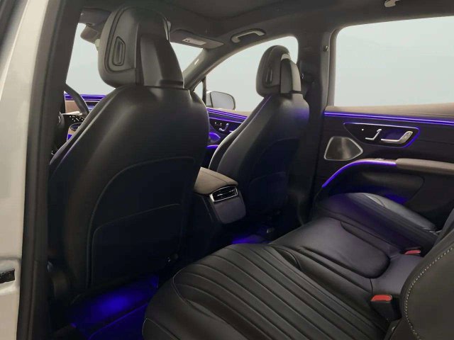 Used 2023 Mercedes-Benz EQS 450+ 4MATIC SUV w/ Acoustic Comfort Package image 33
