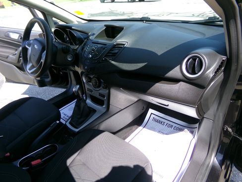 Used 2015 Ford Fiesta SE FWD image 14