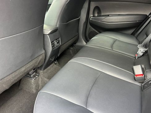 Certified 2023 Toyota Corolla Cross XLE image 15