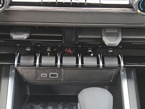 New 2026 Chevrolet Colorado W/T w/ WT Convenience Package II image 11