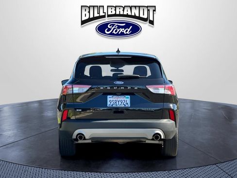 Used 2022 Ford Escape SE FWD image 4