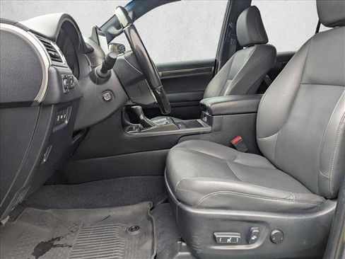Used 2023 Lexus GX 460 Premium image 19